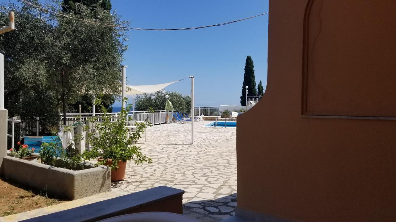 Mirabello Hotel Apartments Dassiá Eksteriør bilde